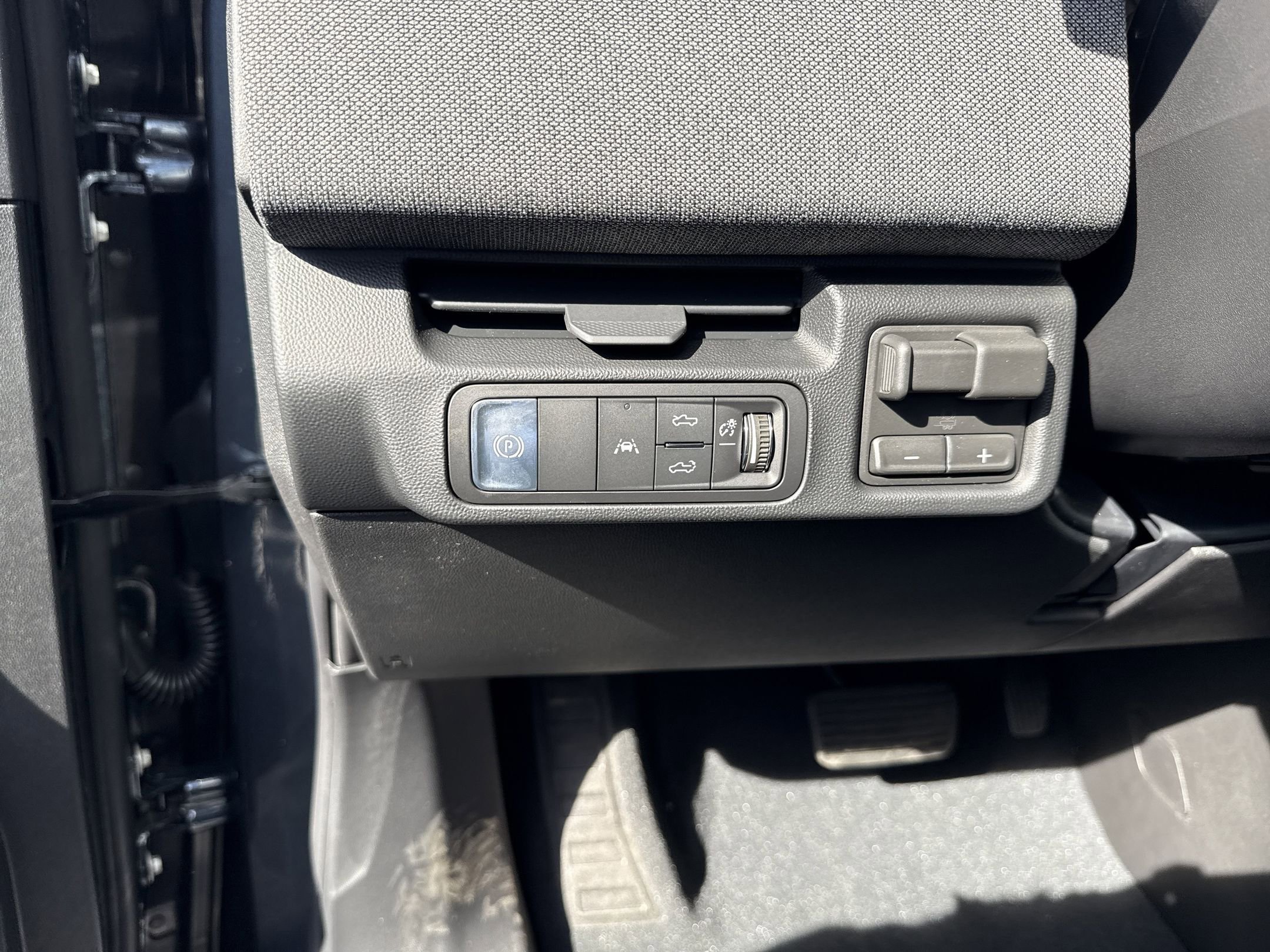 New 2026 GMC Sierra EV Elevation image 11