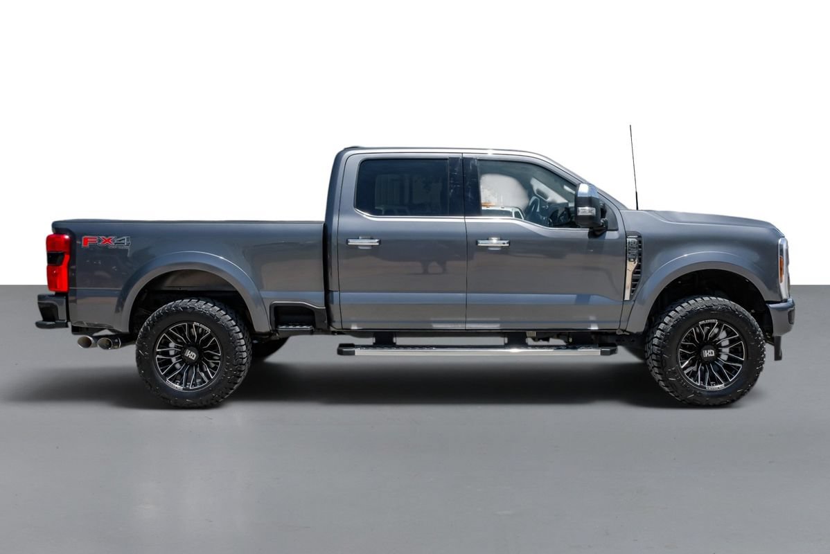 Used 2025 Ford F250 Lariat w/ Chrome Package AWD/4WD image 6