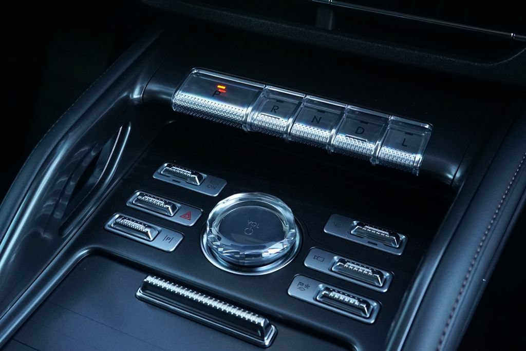 New 2026 Lincoln Nautilus Reserve AWD/4WD image 16