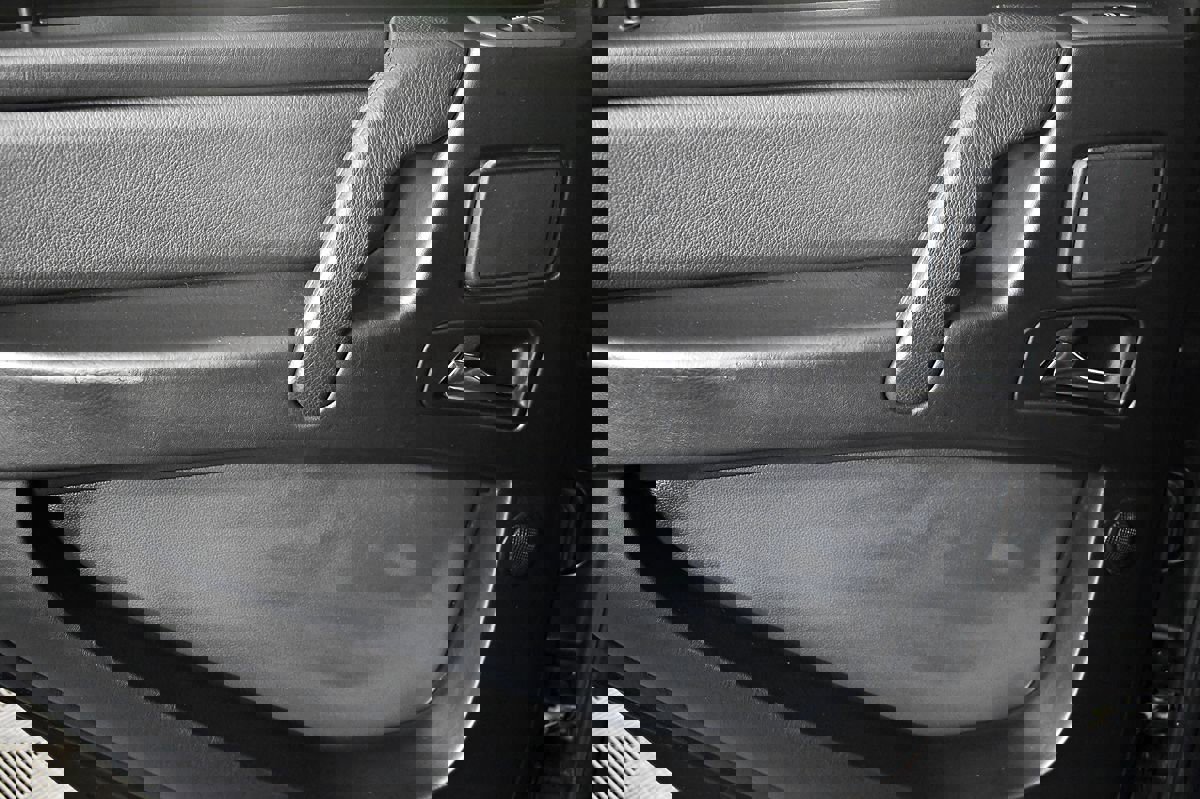 Used 2012 Mercedes-Benz G 550 SUV image 39