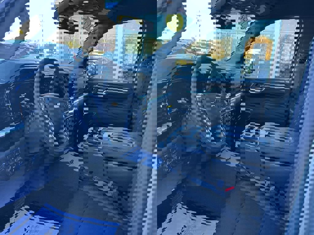 New 2026 Chevrolet Silverado 1500 LT image 2