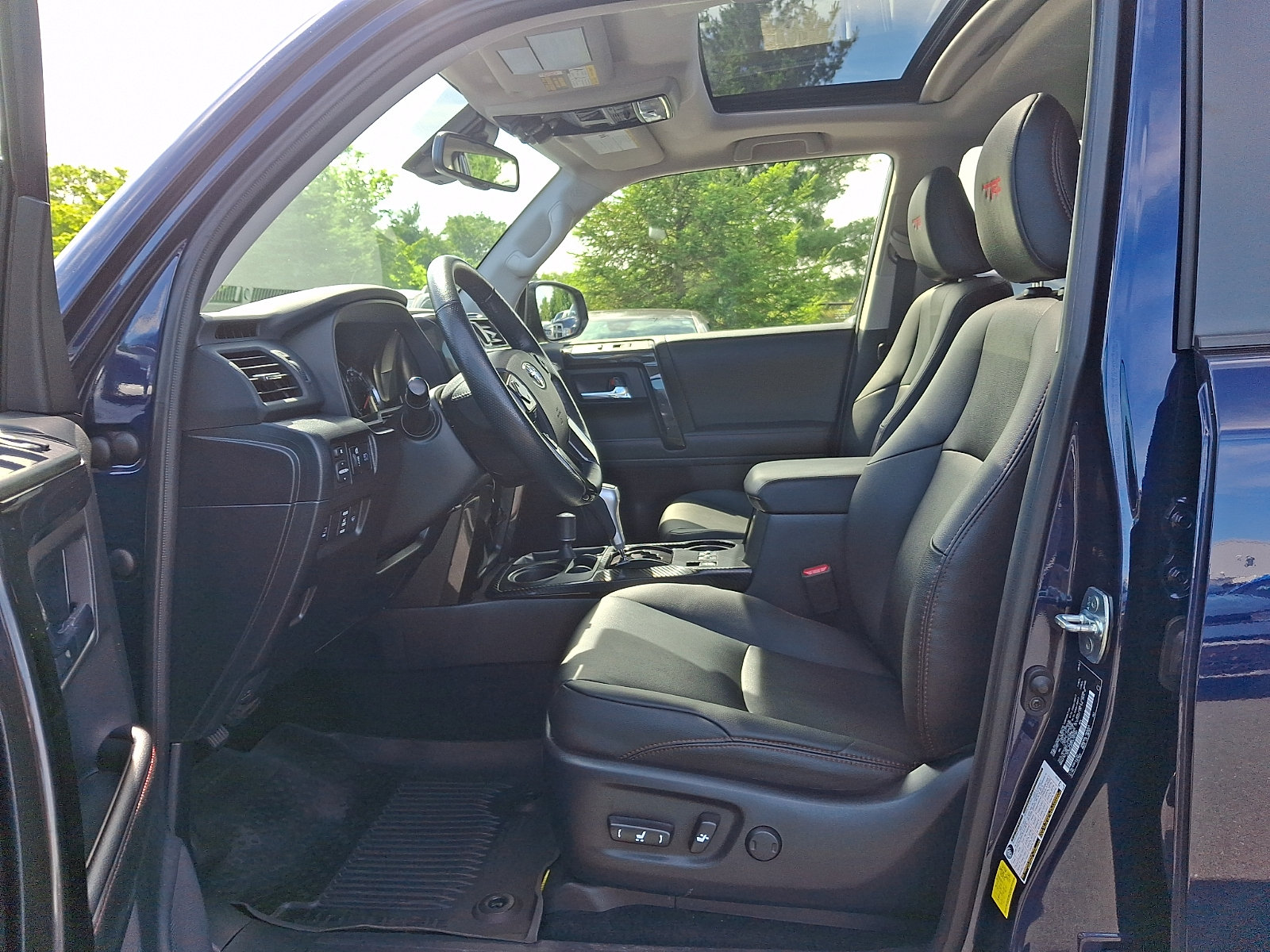 Used 2023 Toyota 4Runner TRD Off-Road Premium w/ Off Road Premium Plus Package AWD/4WD image 13