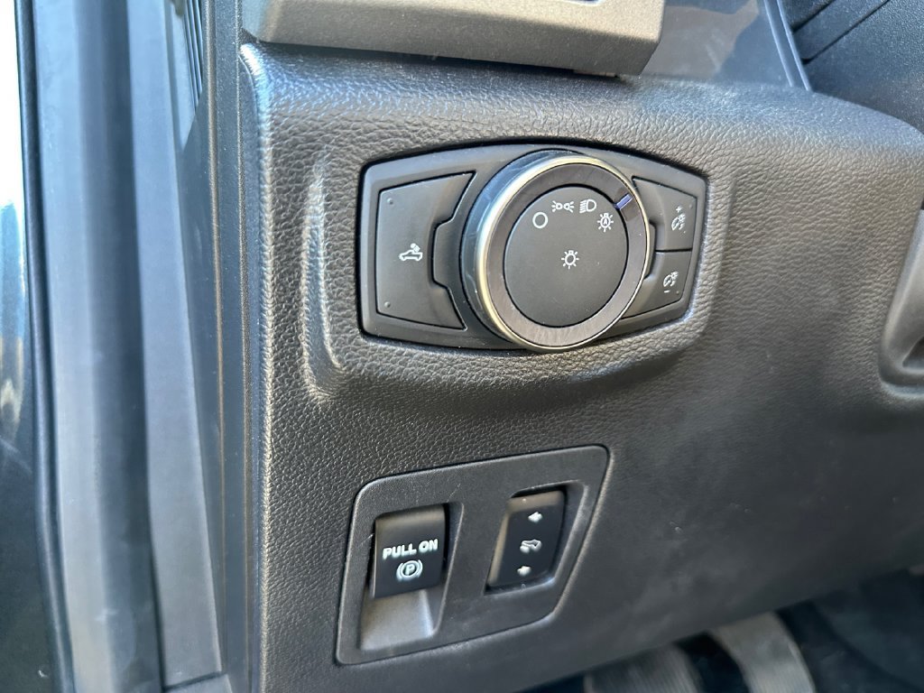 Used 2019 Ford F150 Raptor w/ Equipment Group 802A Luxury AWD/4WD image 25