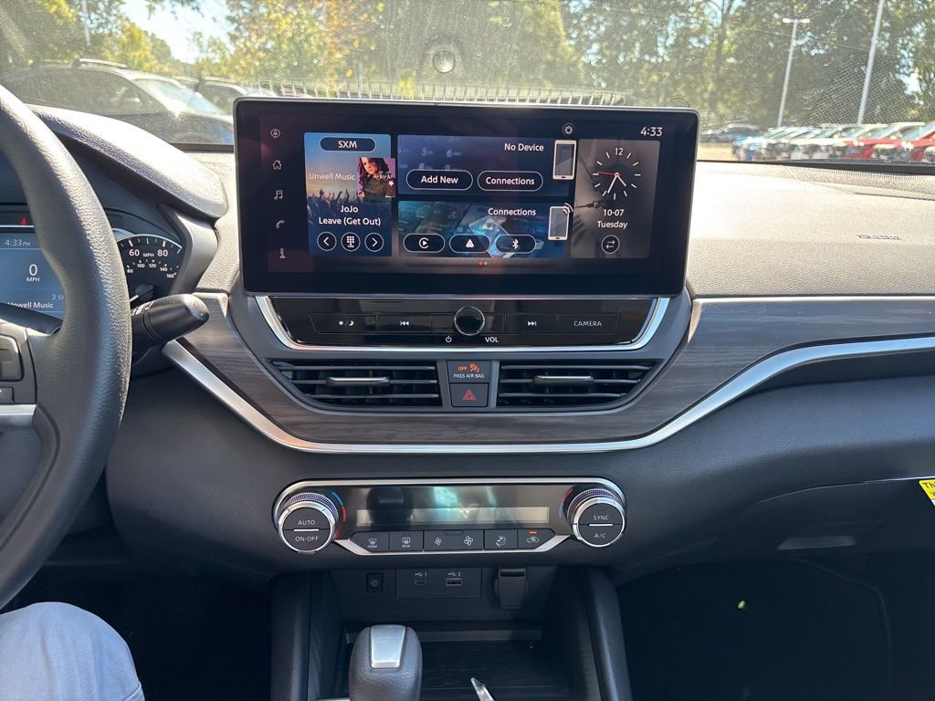 New 2025 Nissan Altima 2.5 SV w/ SV Special Edition Package image 11