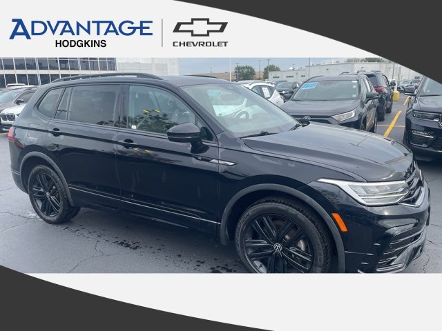Used 2022 Volkswagen Tiguan SE R-Line