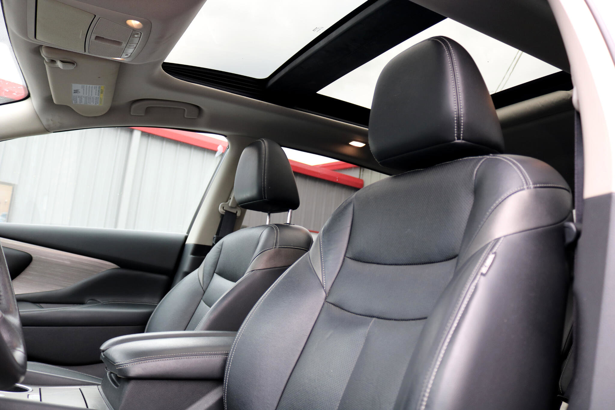 Used 2015 Nissan Murano SL w/ SL Technology Package image 16