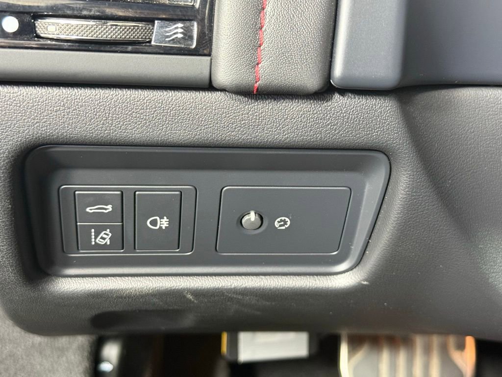 Used 2021 Jaguar F-TYPE R image 20