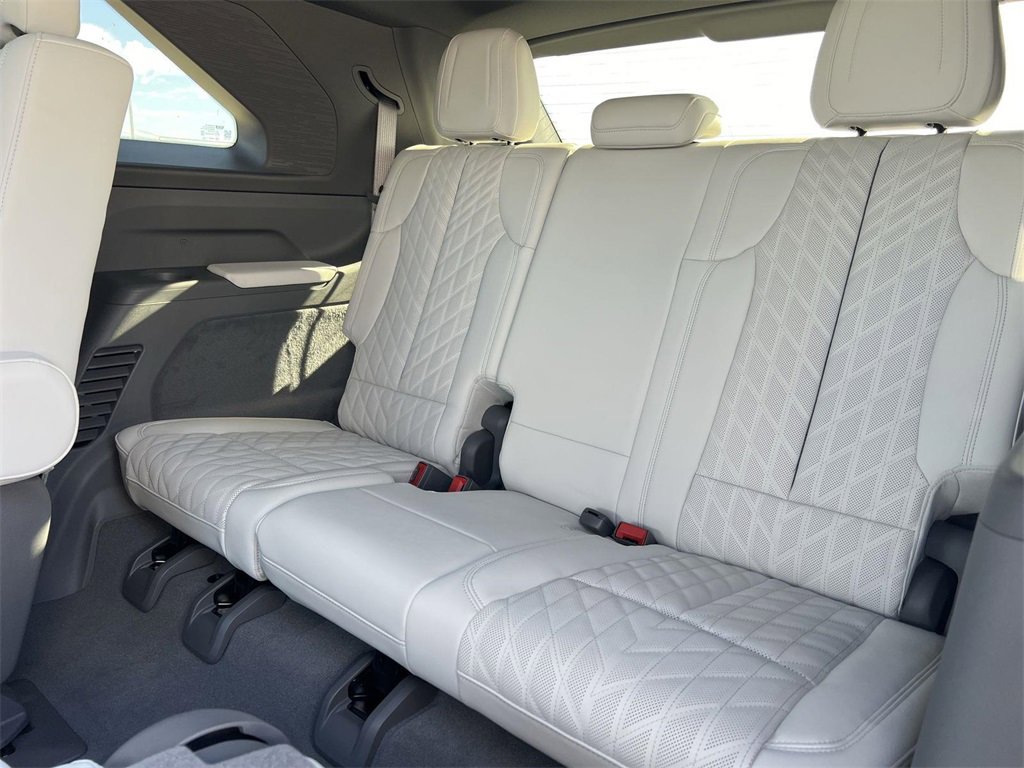 New 2026 Cadillac Escalade IQ Luxury 1 image 31