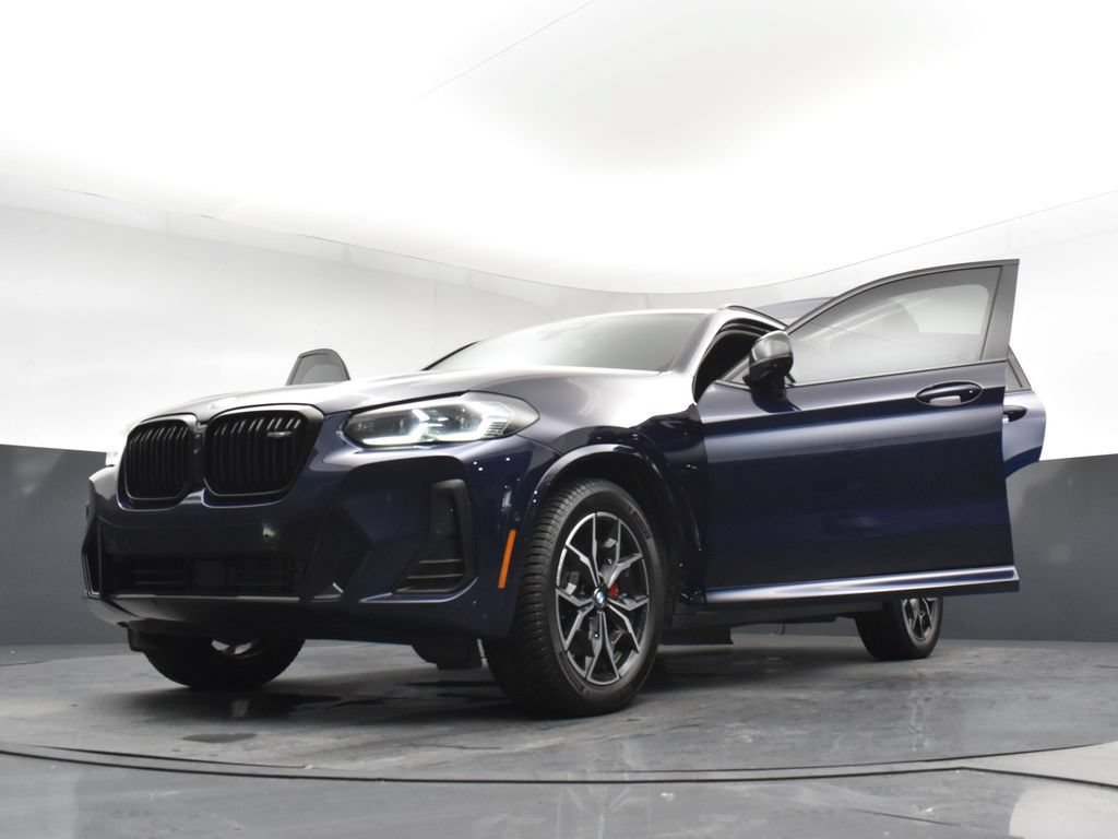 Used 2024 BMW X4 M40i AWD/4WD image 33