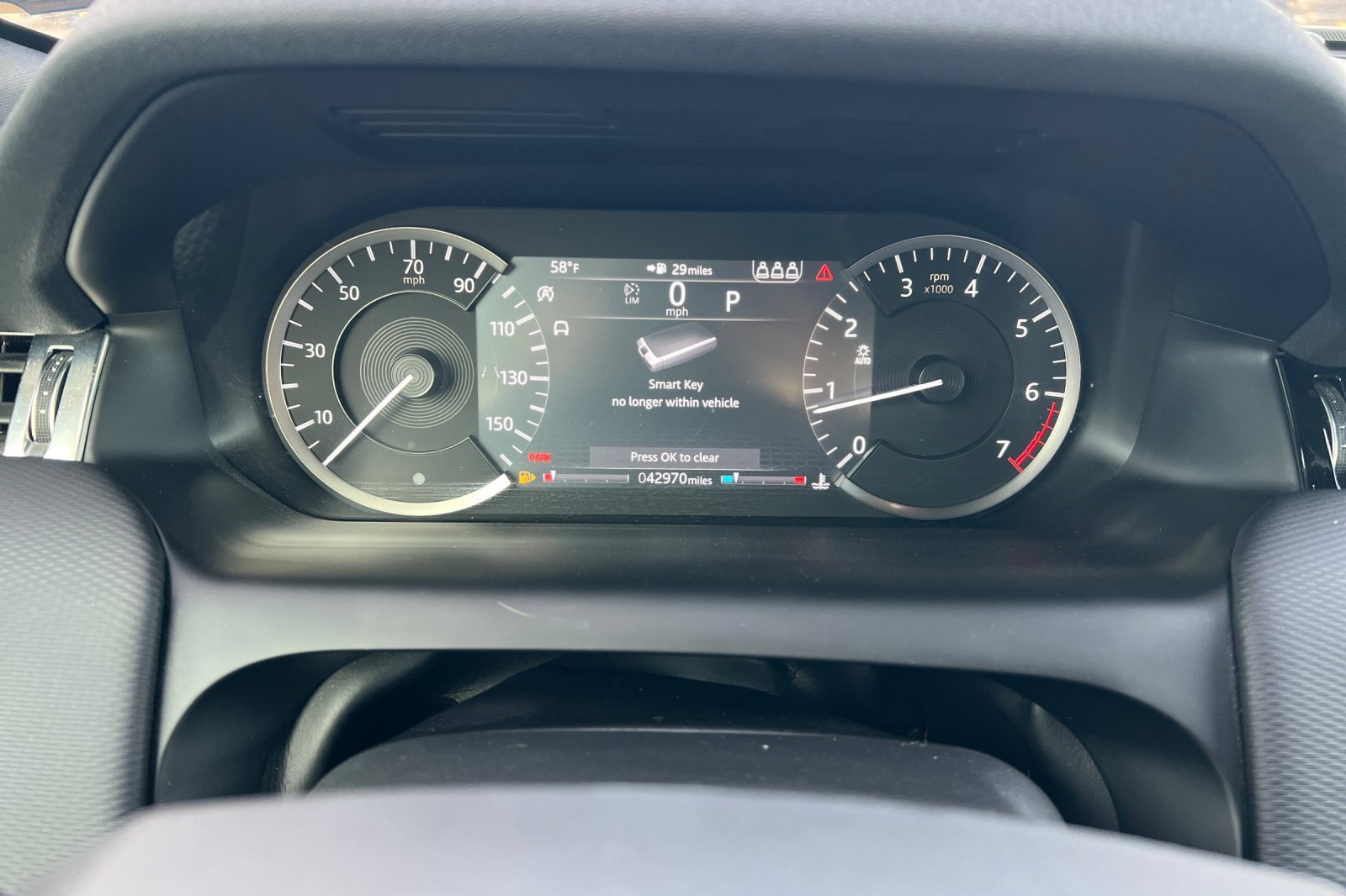 Used 2020 Land Rover Discovery Sport S R-Dynamic image 22