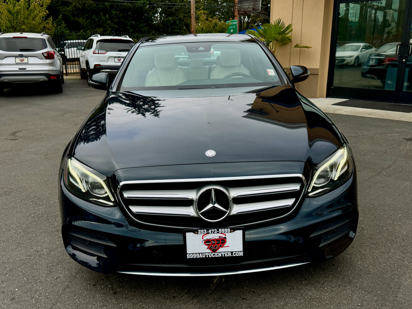 Used 2017 Mercedes-Benz E 300 image 2