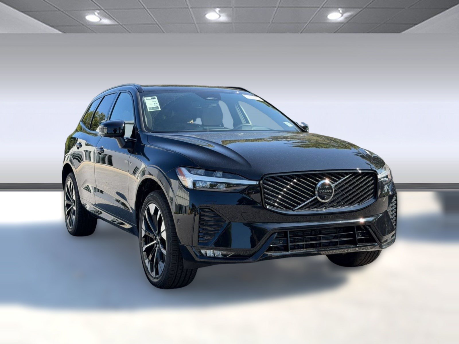 New 2026 Volvo XC60 B5 Plus w/ Protection Package Premier AWD/4WD image 7