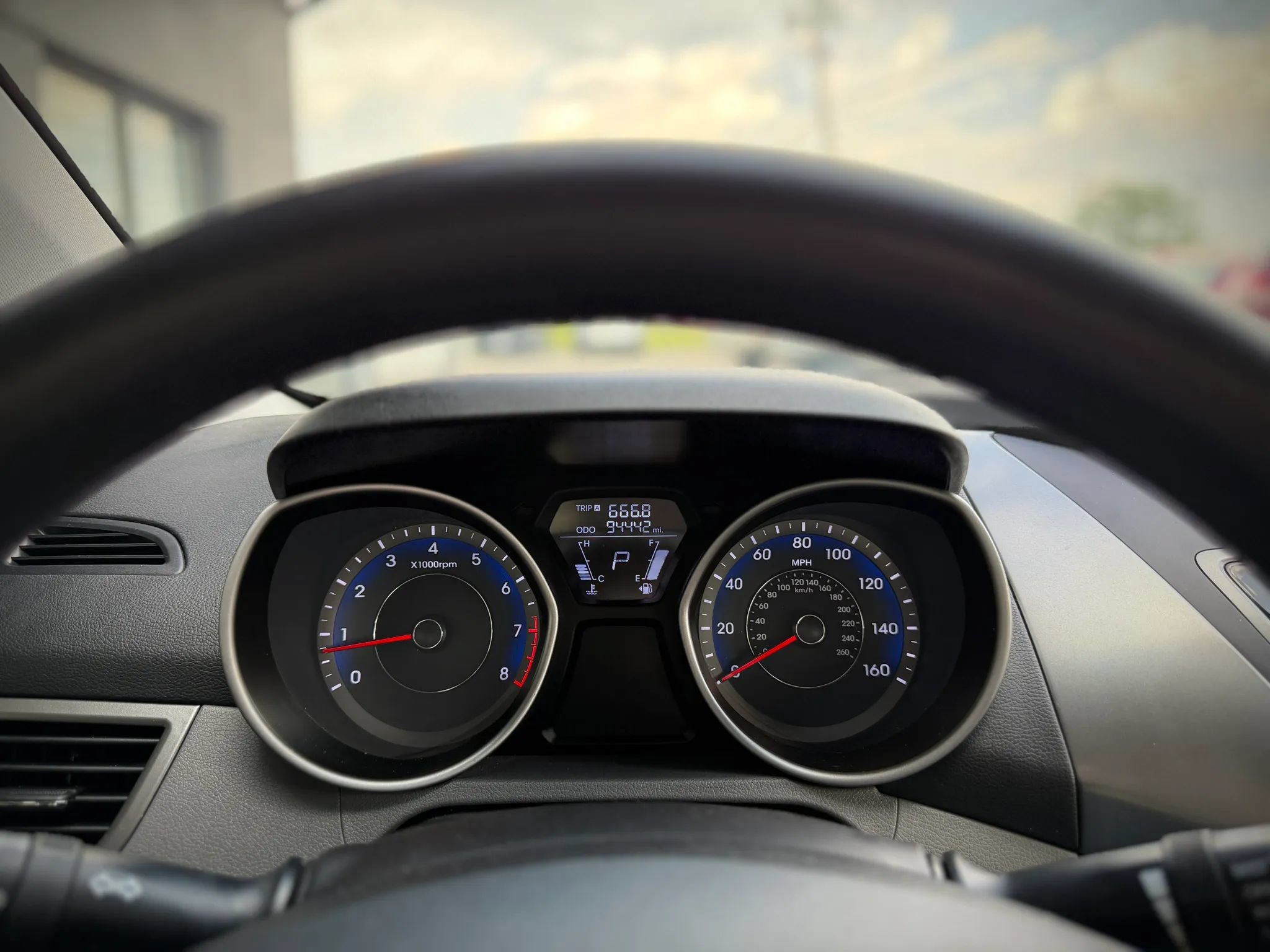 Used 2013 Hyundai Elantra GLS FWD image 10