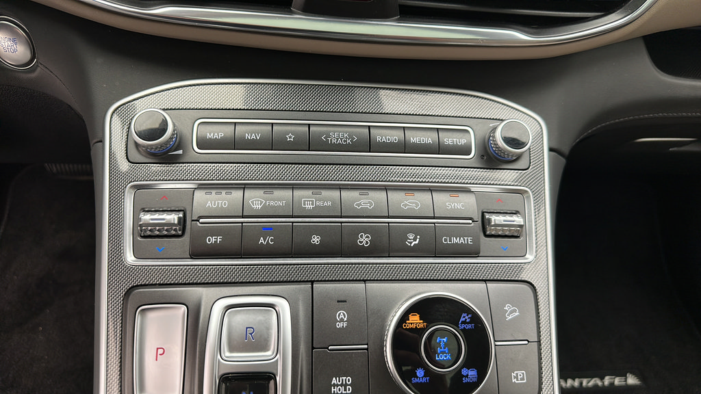 Used 2023 Hyundai Santa Fe SEL w/ Premium Package AWD/4WD image 20