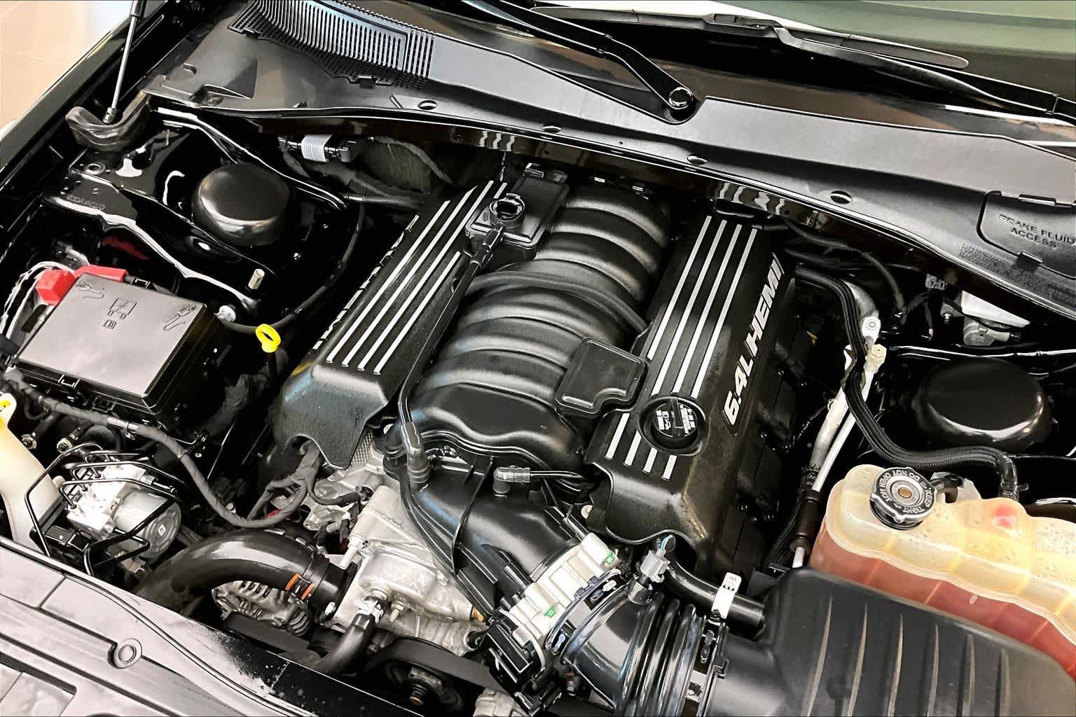 Used 2023 Chrysler 300 C RWD image 31