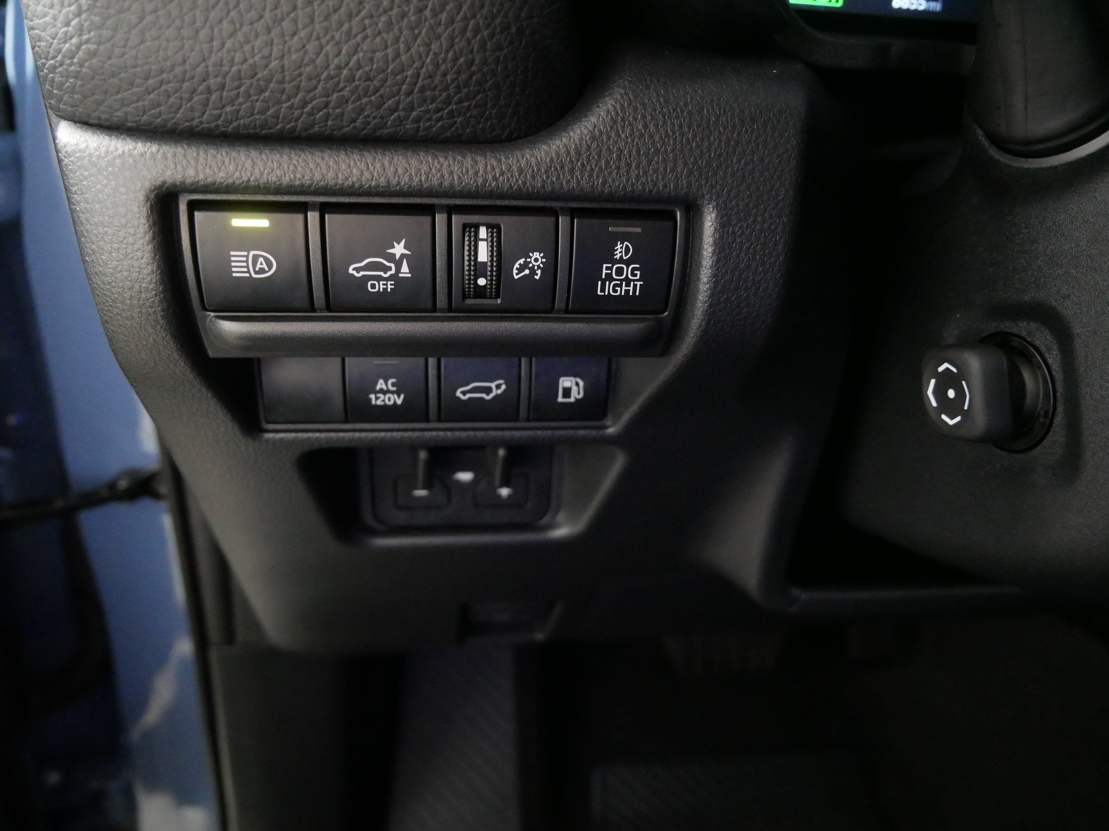 Used 2026 Toyota Land Cruiser w/ Premium Package AWD/4WD image 26