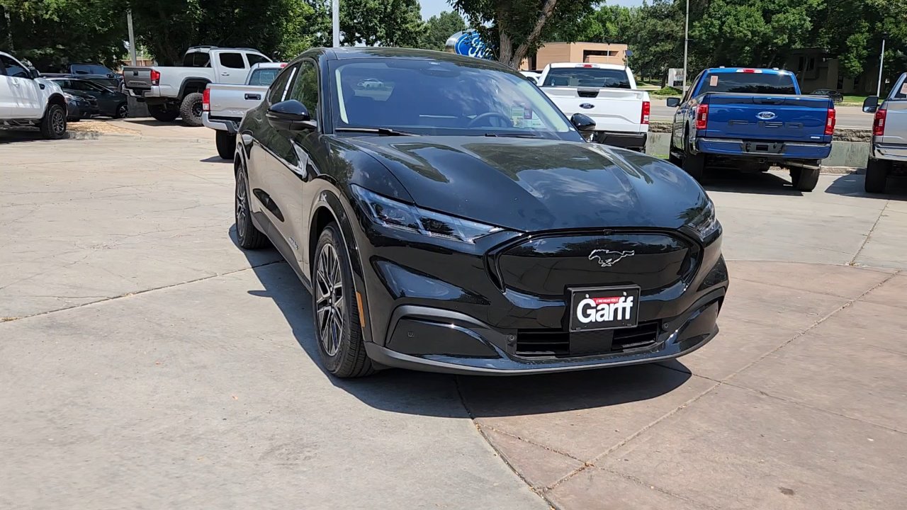 New 2025 Ford F350 Lariat w/ FX4 Off-Road Package image 14