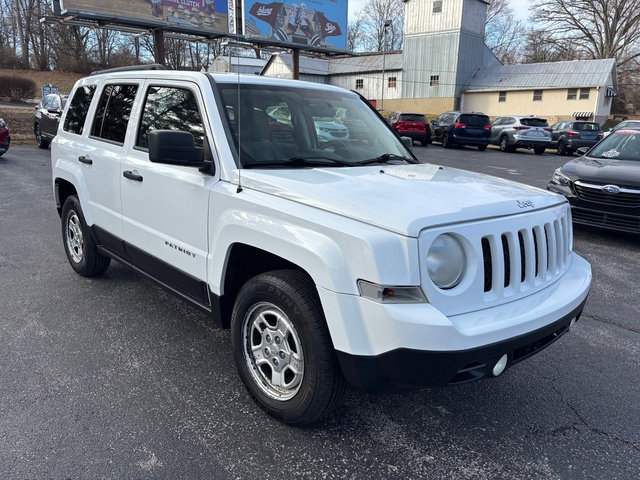 Used 2014 Jeep Patriot Sport image 4