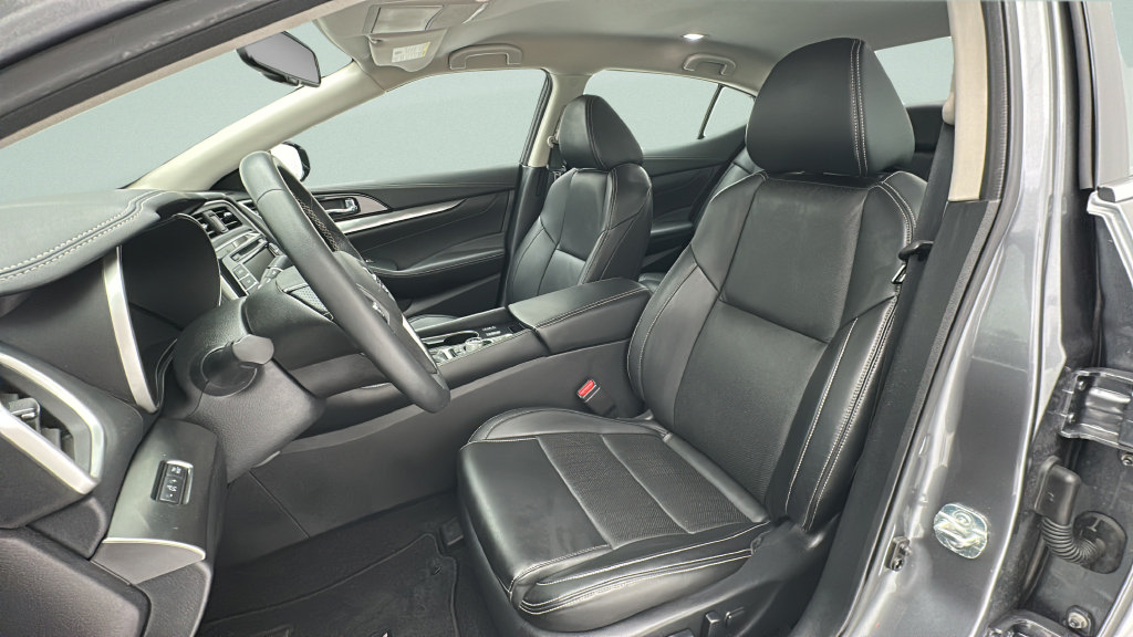Used 2020 Nissan Maxima 3.5 SV w/ Floor Mat Group FWD image 13