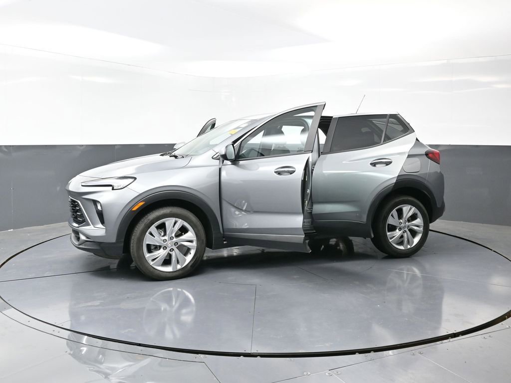 Used 2025 Buick Encore GX Preferred image 59