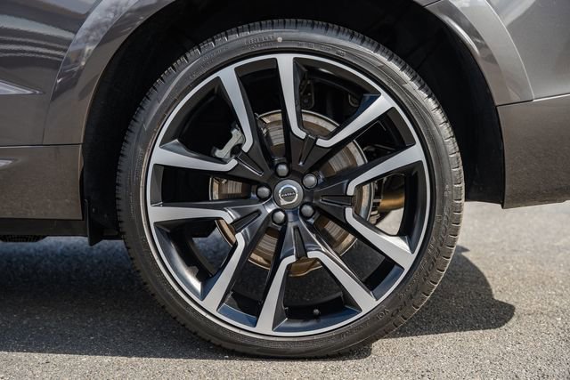 Used 2024 Volvo XC60 T8 Ultimate w/ Protection Package Premier image 18