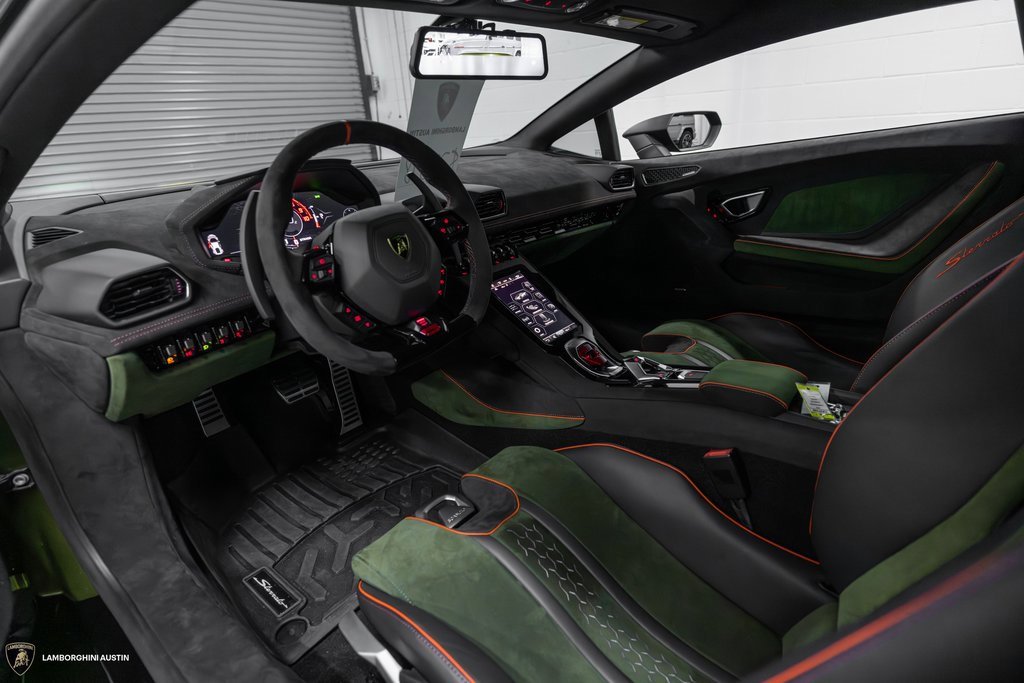 Used 2024 Lamborghini Huracan Sterrato image 25