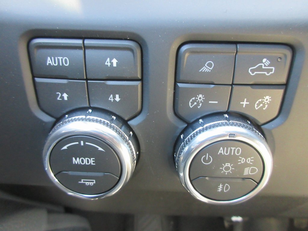 New 2026 GMC Sierra 2500 Denali w/ Denali Reserve Package image 18