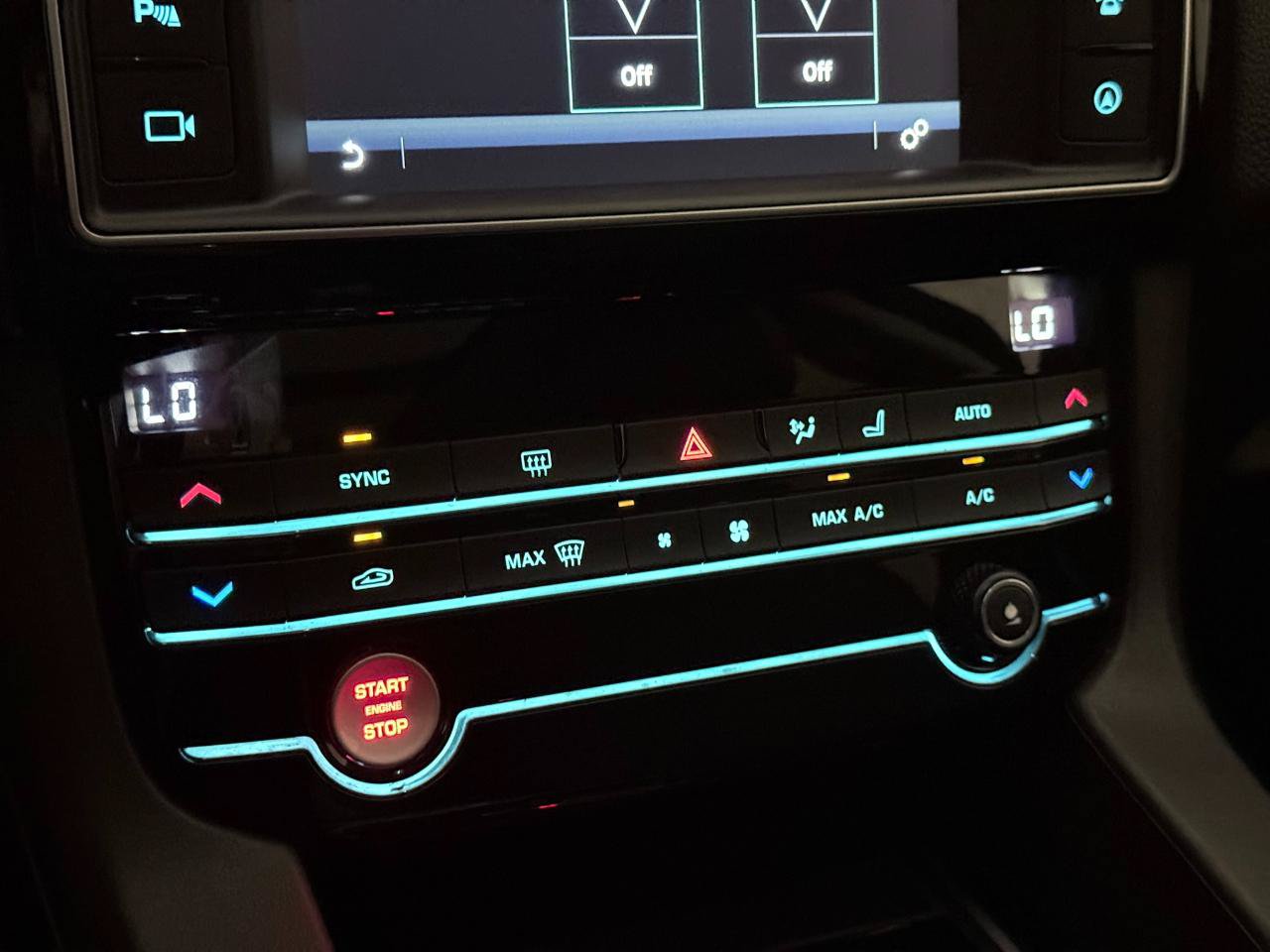 Used 2017 Jaguar F-PACE Prestige AWD/4WD image 37