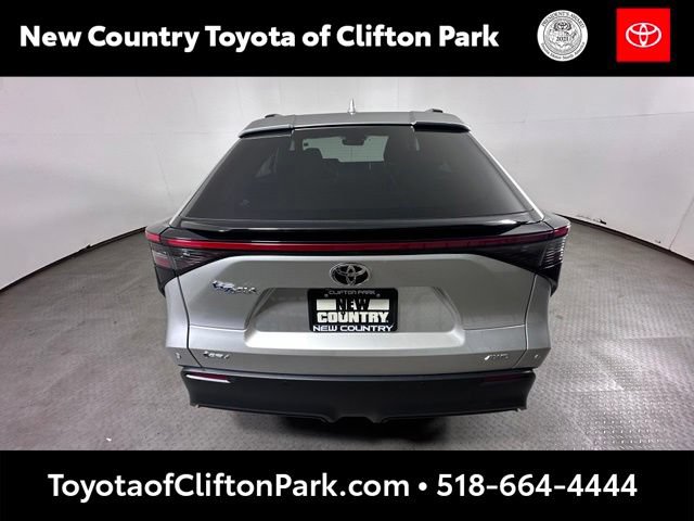 Used 2025 Toyota bZ4X AWD w/ Weather Package image 4