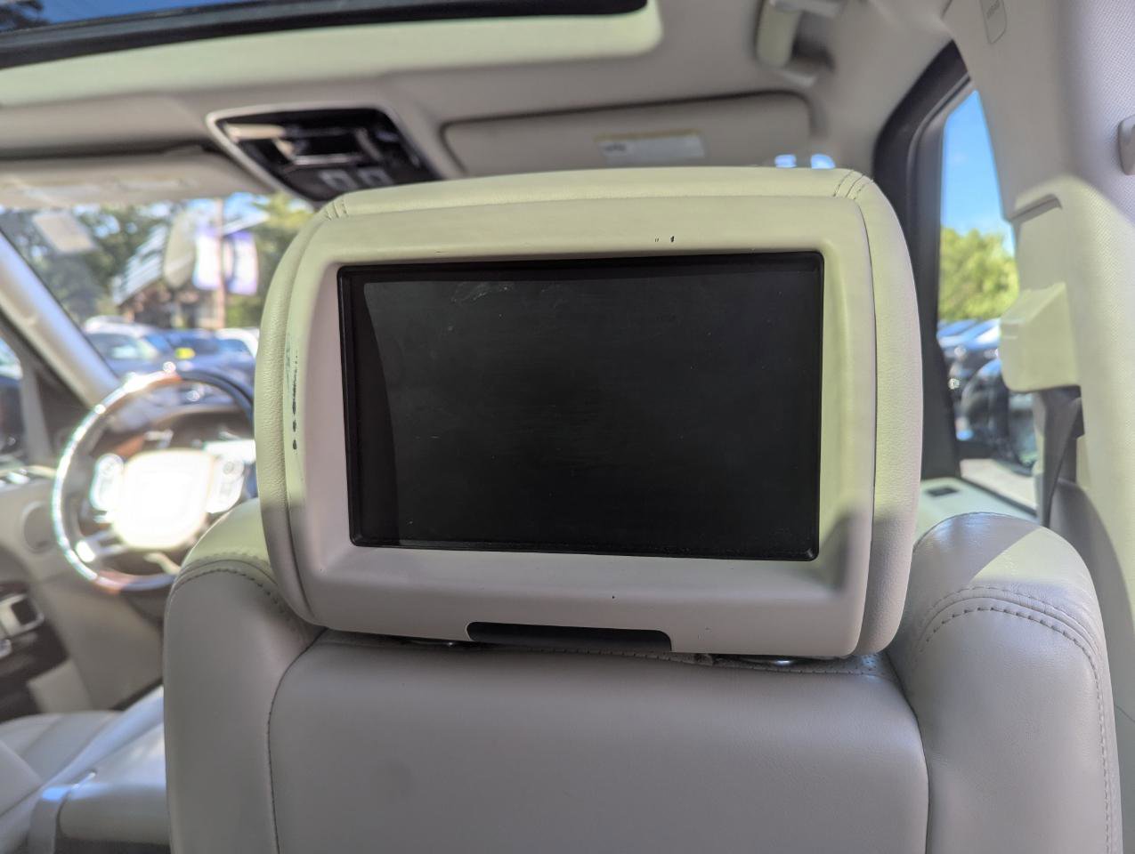 Used 2016 Land Rover Range Rover Supercharged image 53