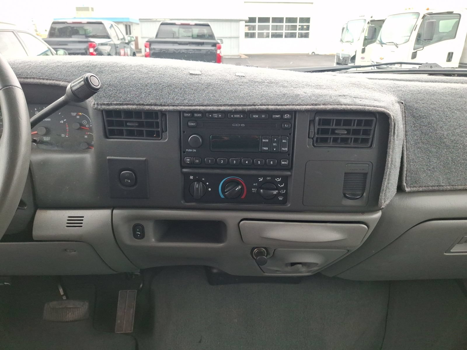 Used 2004 Ford F250 XL RWD image 11