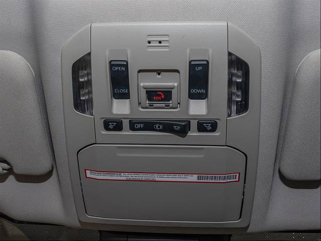 Used 2021 Toyota Highlander XLE AWD/4WD image 18