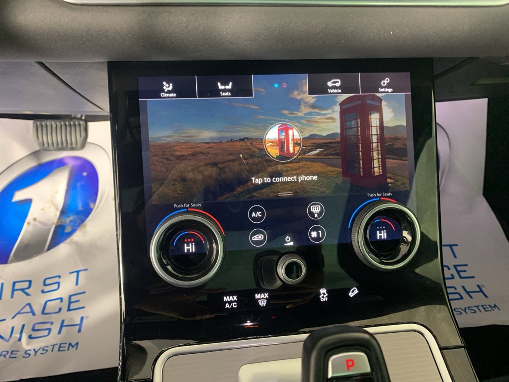 Used 2020 Land Rover Range Rover Evoque SE image 26