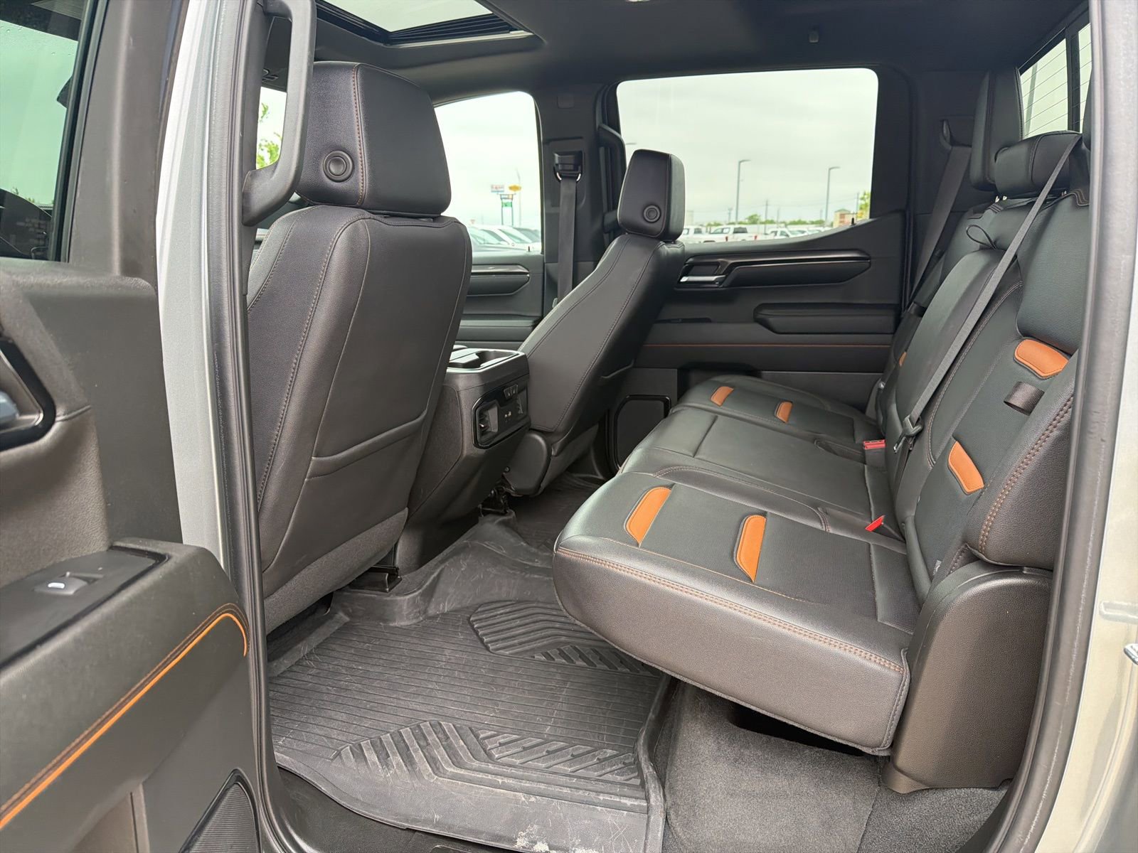 Used 2023 GMC Sierra 1500 AT4 w/ Technology Package image 26