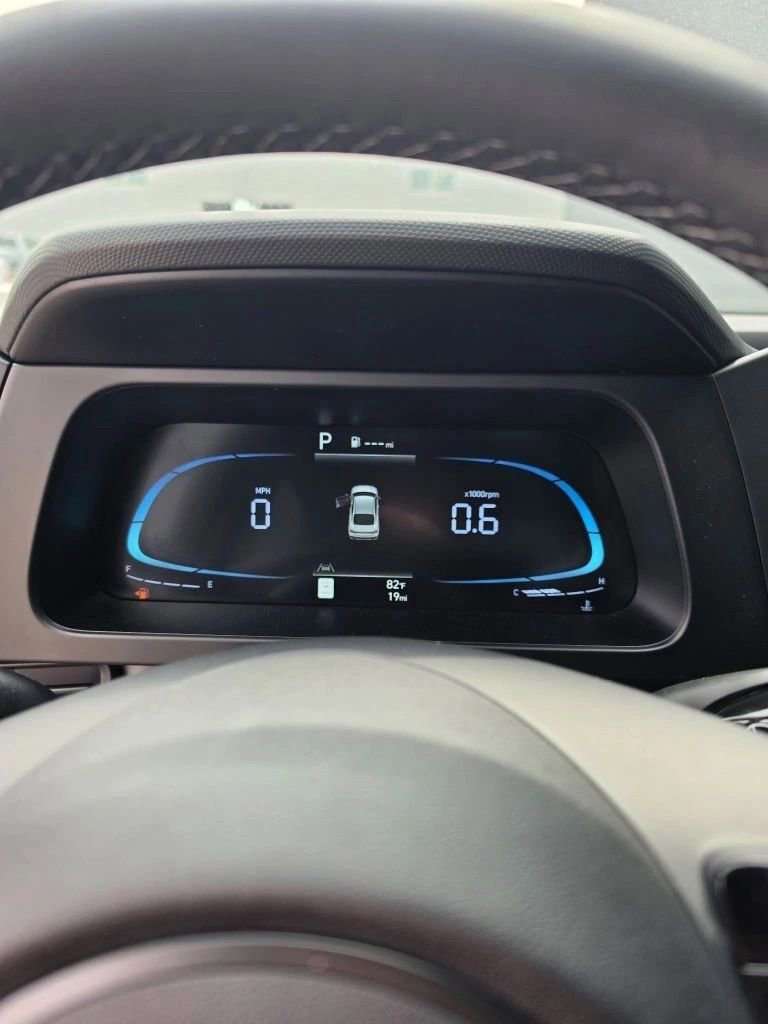 New 2026 Hyundai Elantra Sport FWD image 10