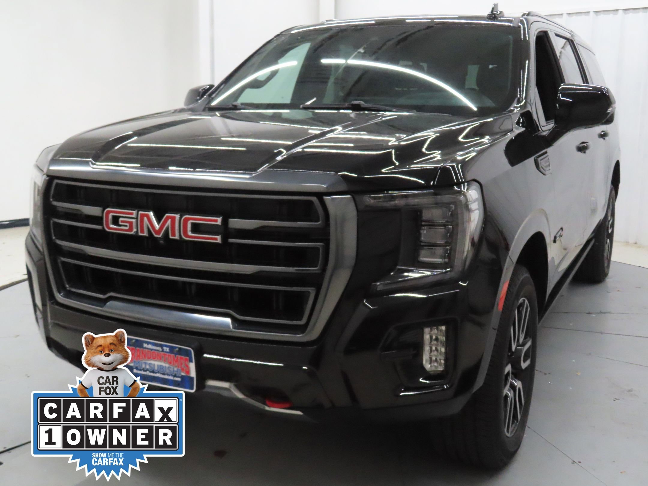 Used 2023 GMC Yukon XL AT4 w/ AT4 Premium Package AWD/4WD image 4