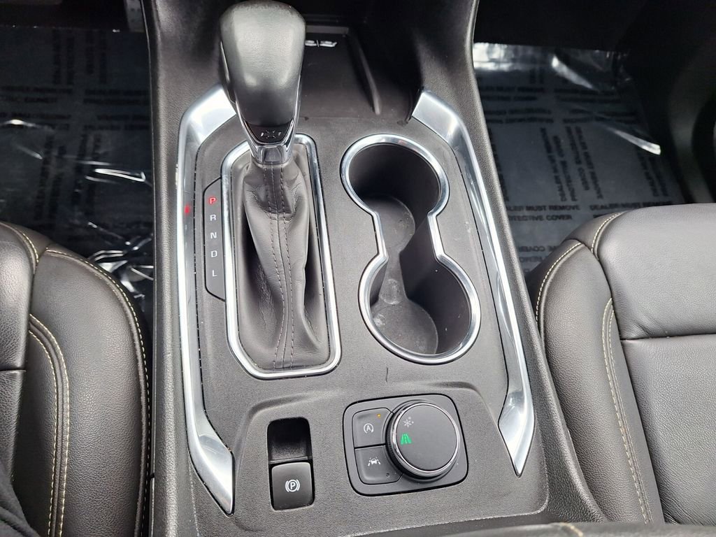 Used 2023 Chevrolet Traverse LT image 17