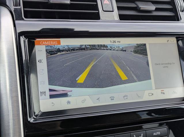 Used 2017 Land Rover Discovery HSE image 15