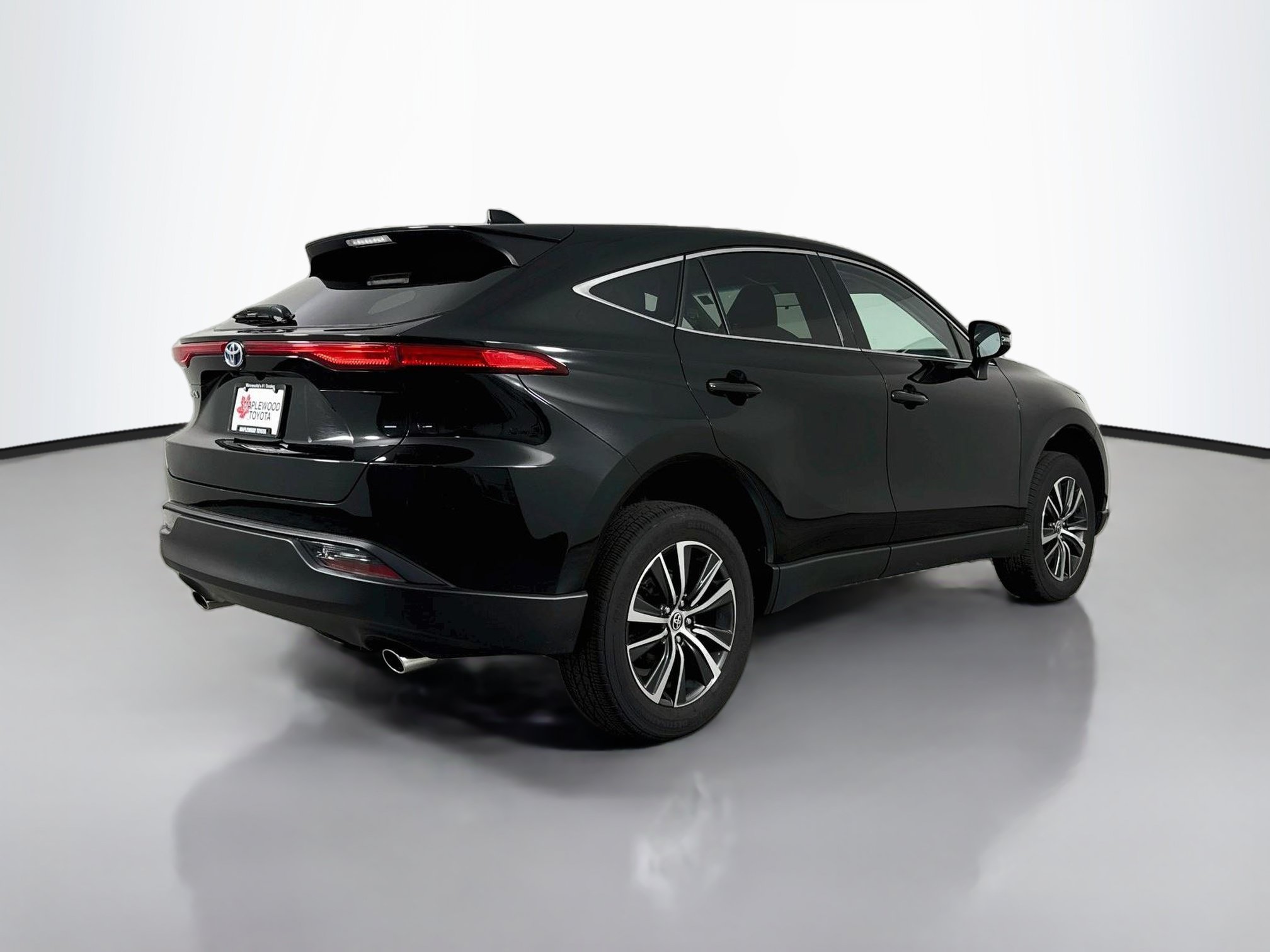 Certified 2024 Toyota Venza LE AWD/4WD image 7