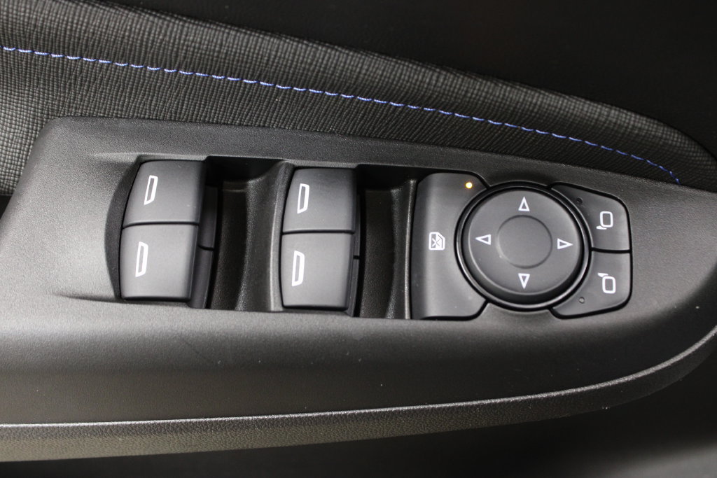 Used 2025 Buick Envista Sport Touring w/ Convenience I Package FWD image 18