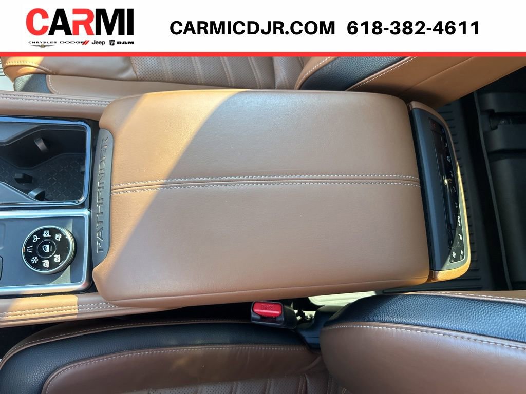 Used 2022 Nissan Pathfinder Platinum w/ Cargo Package AWD/4WD image 32