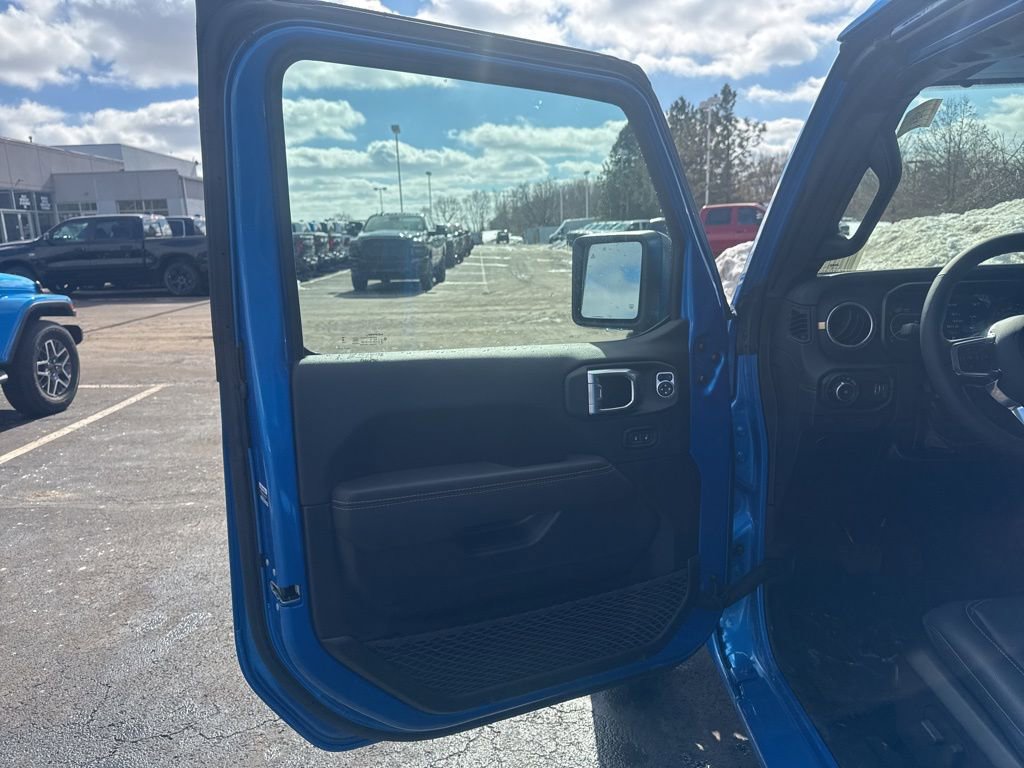 New 2025 Jeep Wrangler Sahara w/ Safety Group image 17