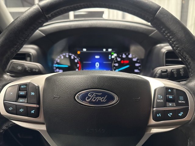 Used 2023 Ford Explorer XLT w/ Equipment Group 202A image 13