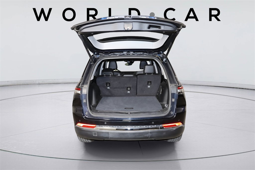 Used 2022 Jeep Grand Cherokee Limited 4xe image 12