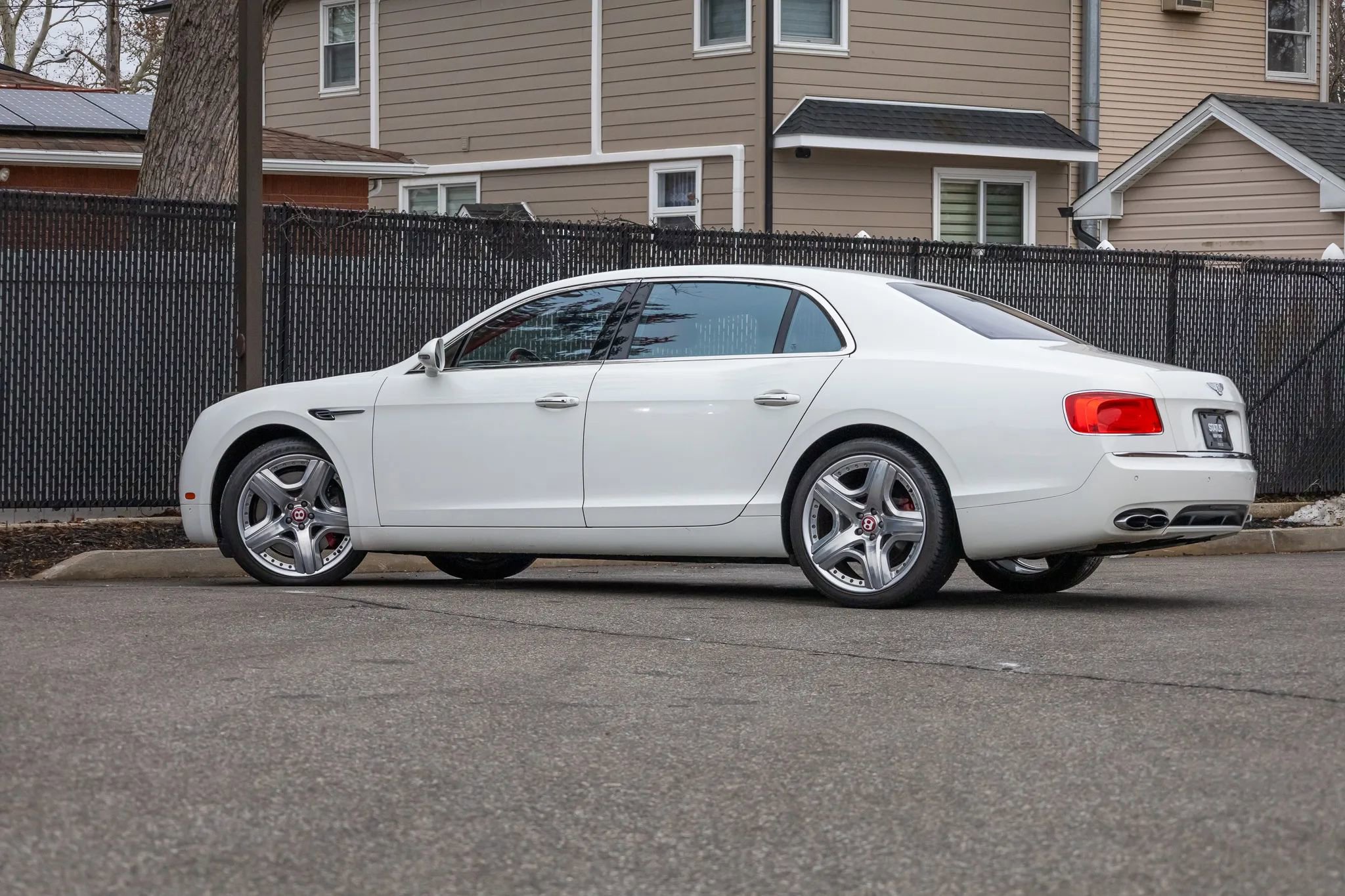 Used 2015 Bentley Flying Spur V8 image 30