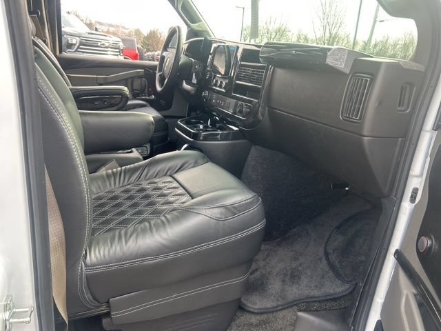 New 2026 Chevrolet Express 2500 Extended w/ Driver Convenience Package RWD image 21
