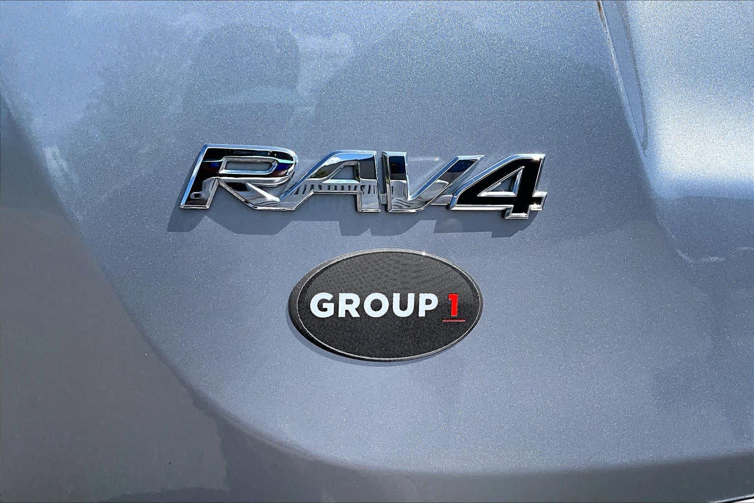 Used 2018 Toyota RAV4 SE AWD/4WD image 33