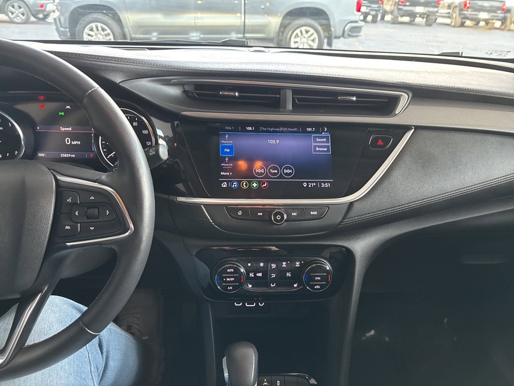 Used 2020 Buick Encore GX Essence image 11