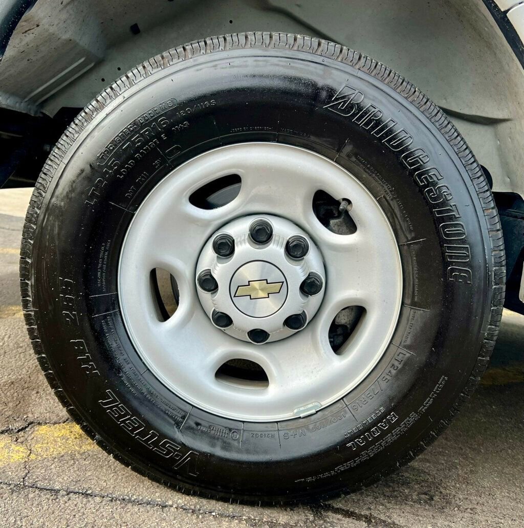 Used 2024 GMC Savana 2500 w/ Driver Convenience Package image 22