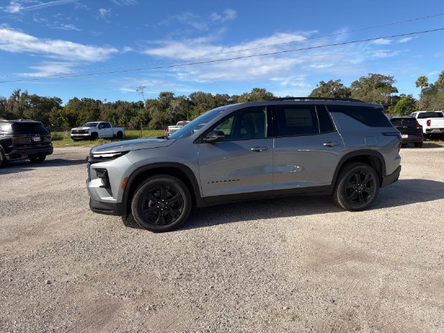 New 2027 Chevrolet Traverse LT w/ Midnight/Sport Edition FWD image 3